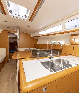 BENETEAU Charter Boat Malta (8)